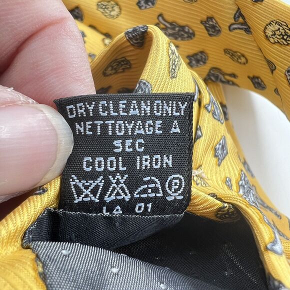 GIANFRANCO FERRE Silk Tie Yellow W/blue Lions & Lion Heads Made In Italy - Picture 5 of 8